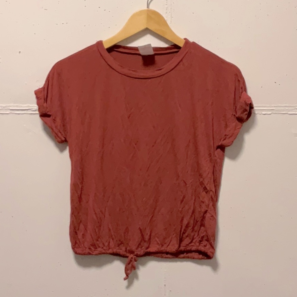No Boundaries crop top with scrunch-tie waist, sienna, short-sleeved